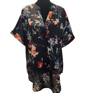 Floral Blouse with Short Cuffed Sleeves. NWOT
